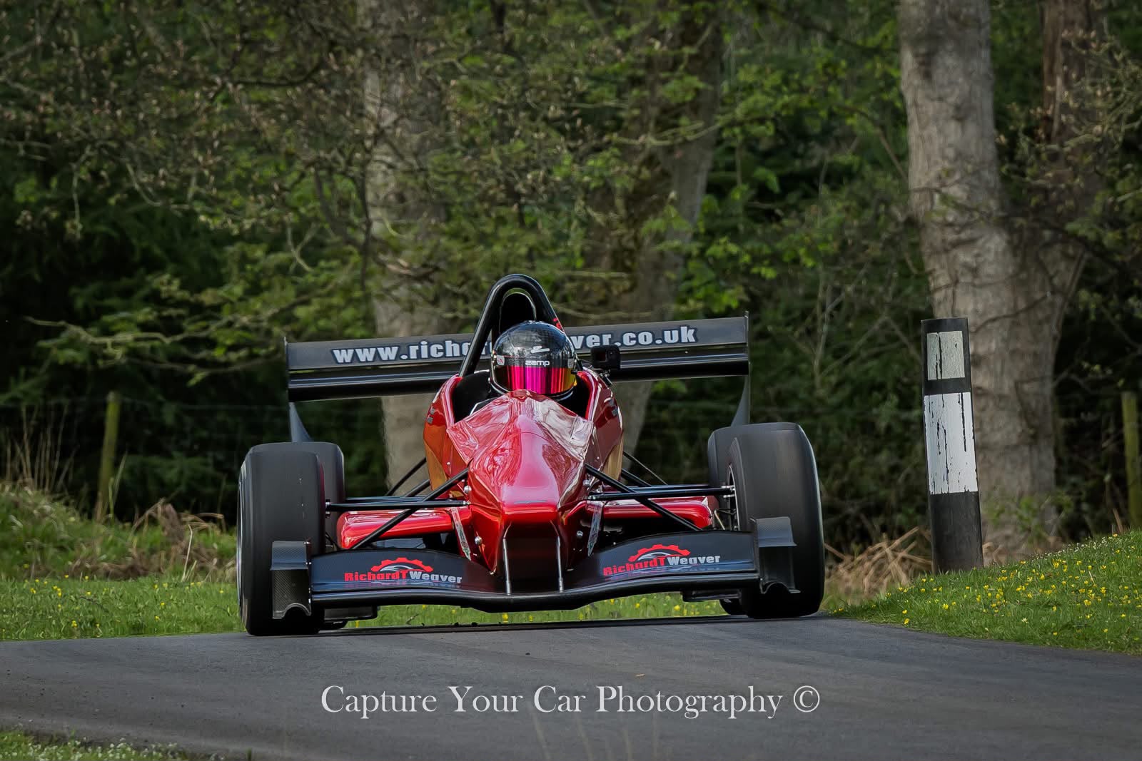 Red Empire Evo 3 nose and front suspension in competition